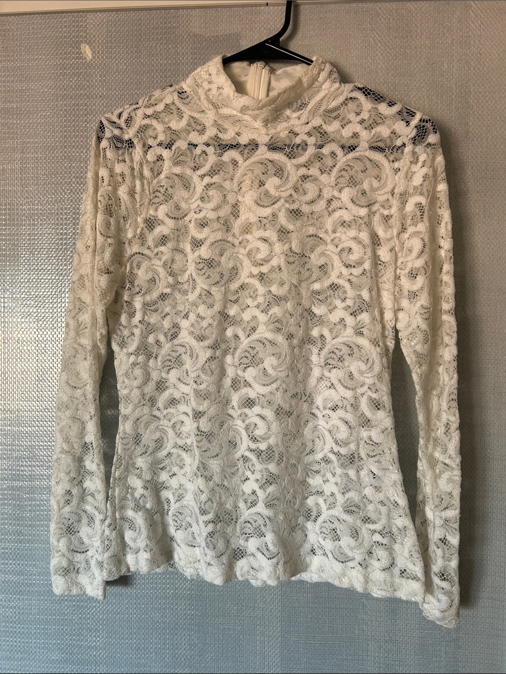 White House Black Market Cream Lace Long-Sleeve Mock Neck Top